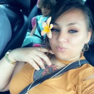 Meet your Posher, Melissa